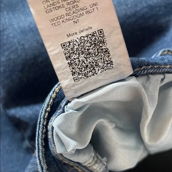 SHEIN Curve Blue Flare Jeans - Size 4XL - Picture 6 of 11